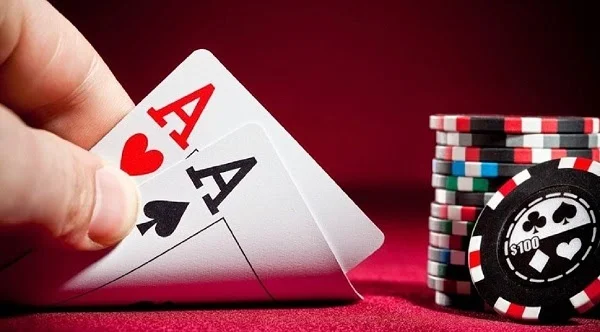 Hướng dẫn chi tiết về luật chơi poker, cách chơi và mẹo chơi poker