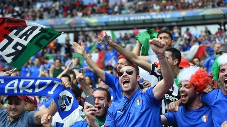 Tifosi là gì? Nguồn gốc, vai trò và ý nghĩa tên cổ động viên đội tuyển Ý