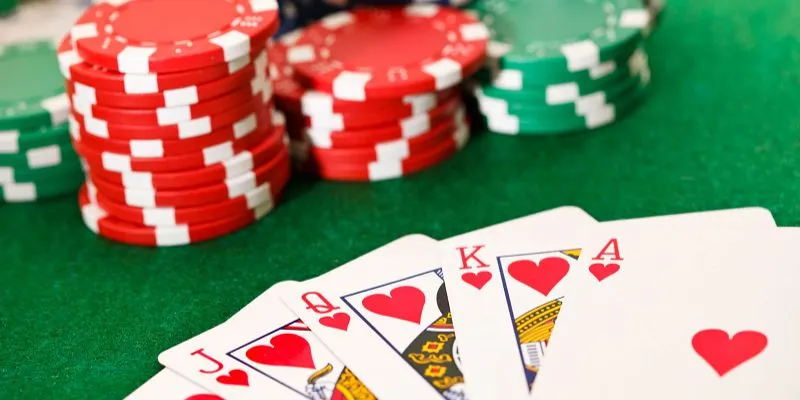 Bí quyết chơi bài poker ba lá: Những mẹo vàng không thể bỏ qua