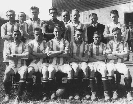 Đội hình đầu tiên của Leeds United vào đầu mùa giải 1920–21