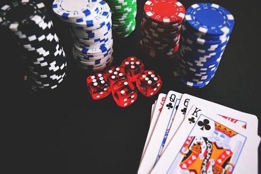 Cách Chơi Bài Câu Cá 2 Người Đơn Giản Cho Người Mới Bắt Đầu