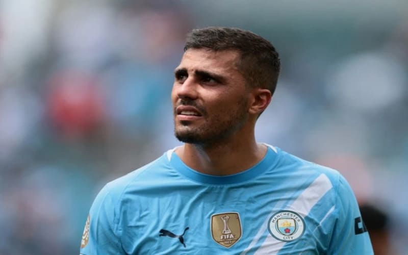 Tiền vệ trung tâm là gì? Những tiền vệ trung tâm xuất sắc nhất hiện nay