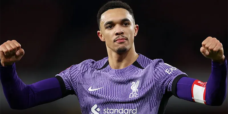 Wingback cần thể lực và tốc độ