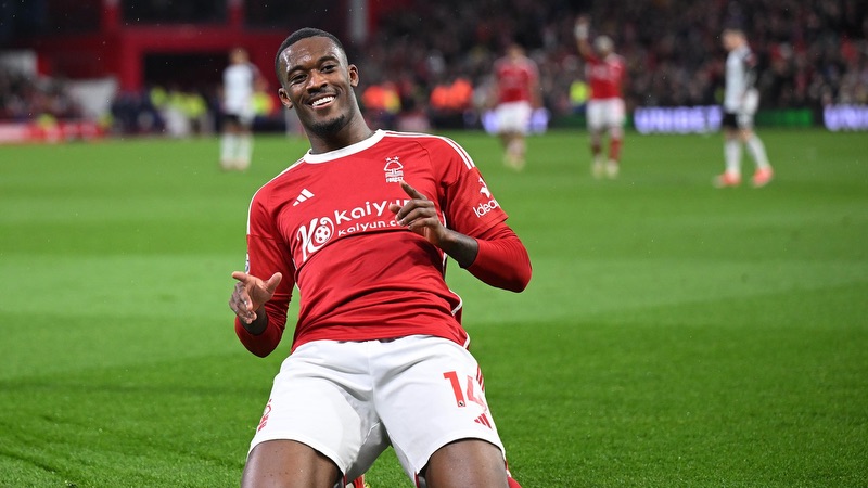 Thậm chí hiện tại anh còn được đánh giá đầy ấn tượng với những màn tỏa sáng của mình Cầu thủ Callum Hudson-Odoi - Hy vọng sau thất bại lớn