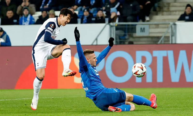 Phong cách chơi bóng của Son Heung-min Son Heung-min thực hiện kỹ năng đi bóng